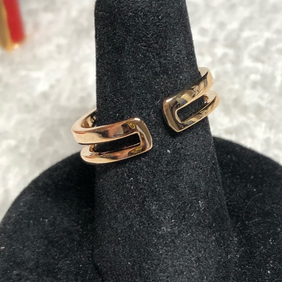 Yellow gold ring with pave heart-charm ring - Picture 7 of 15